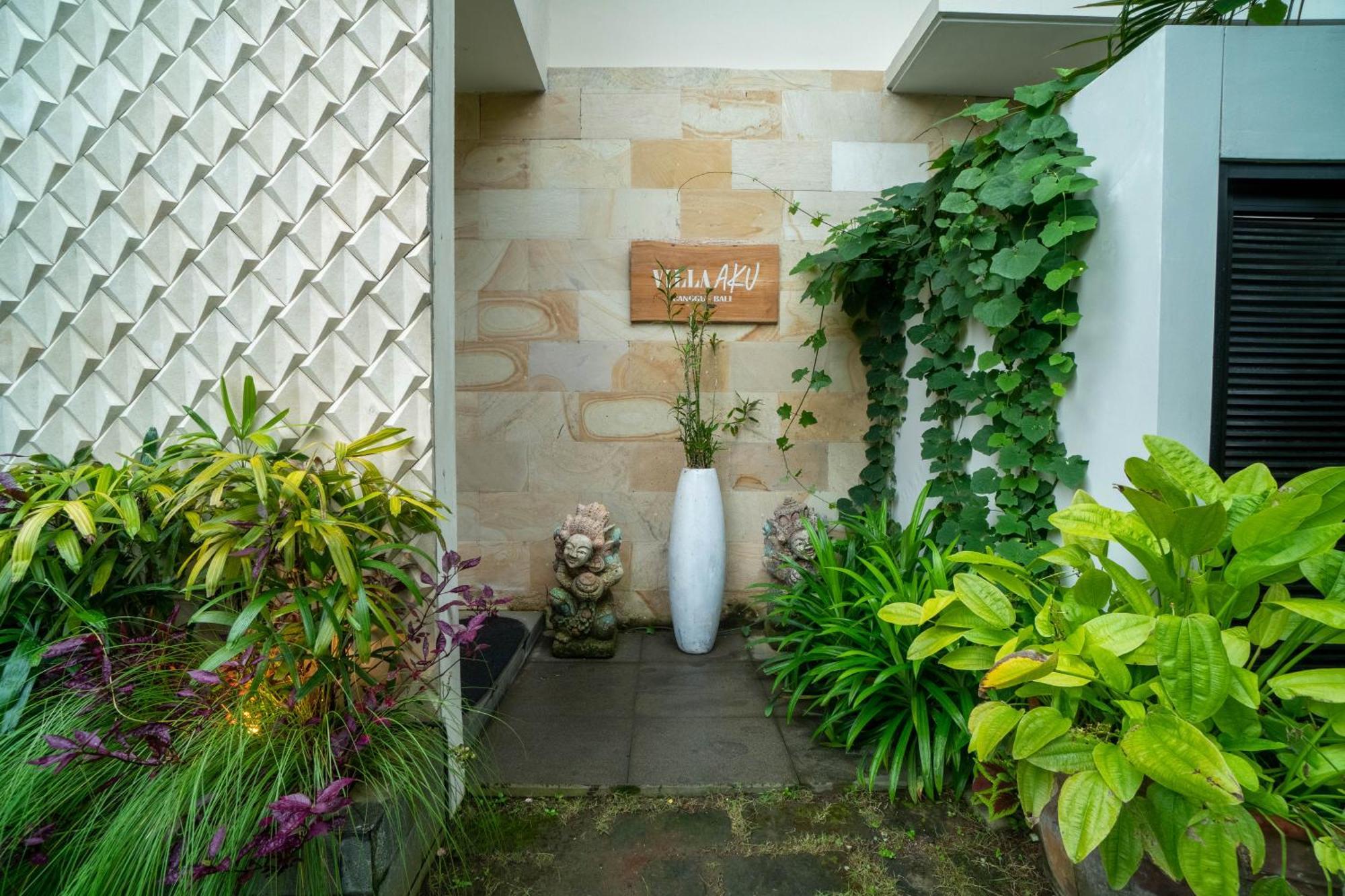 La Rose Villas And Suites Camp Canggu Extérieur photo